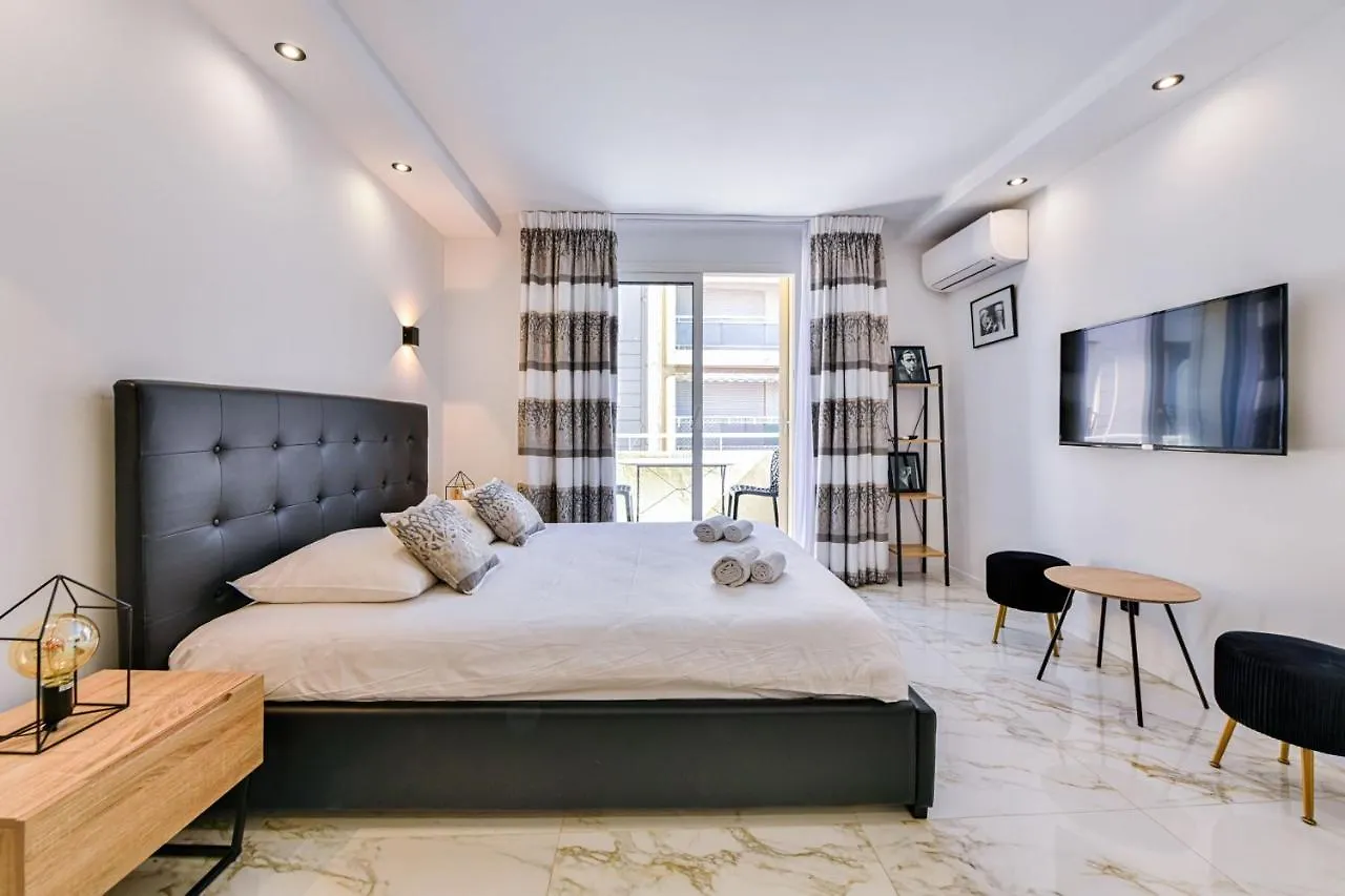 Large Studio - 50M Cannes Beach - Terrace Sea View Apartment