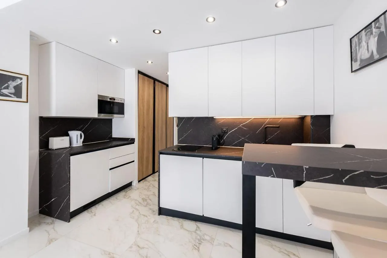 CMG - Grand studio - 50m plage Cannes - terrasse vue mer Appartement