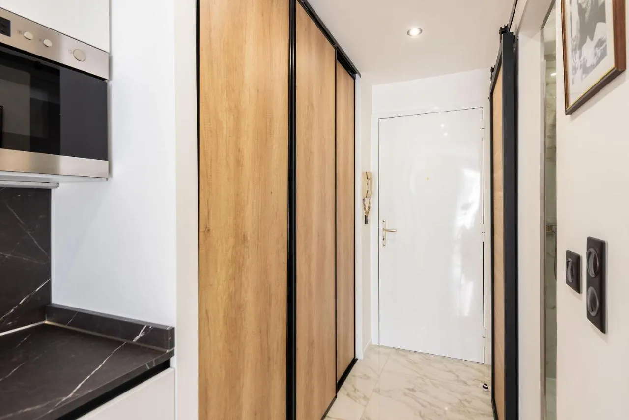 CMG - Grand studio - 50m plage Cannes - terrasse vue mer